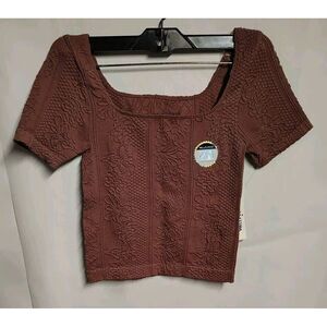 Wallflower Insta Smooth Small Pink Floral‎ Seamless Top Short Sleeve Crop